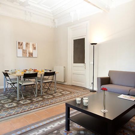 Modernist Apartment Barcelona Room photo